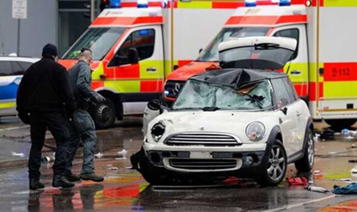 Mother and her 2-year-old daughter died after being hit by a car in Munich