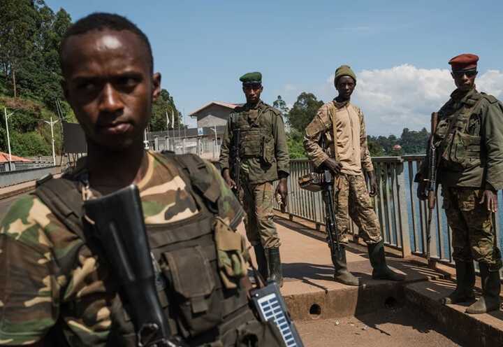 M23 rebels capture Bukavu as Congolese officials accused of abandoning city