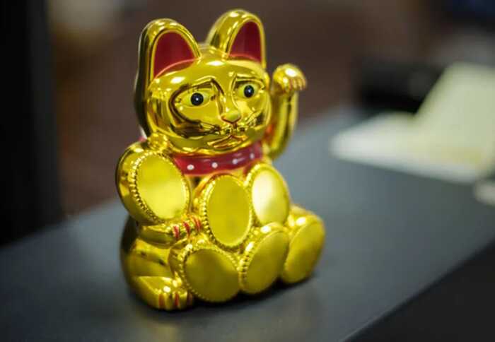 Gordon Ramsay’s new restaurant hit by theft of nearly 500 cat figurines