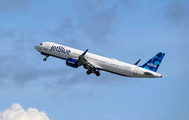 He was about to fly a JetBlue plane to Paris (stock) ( Image: Anadolu via Getty Images)