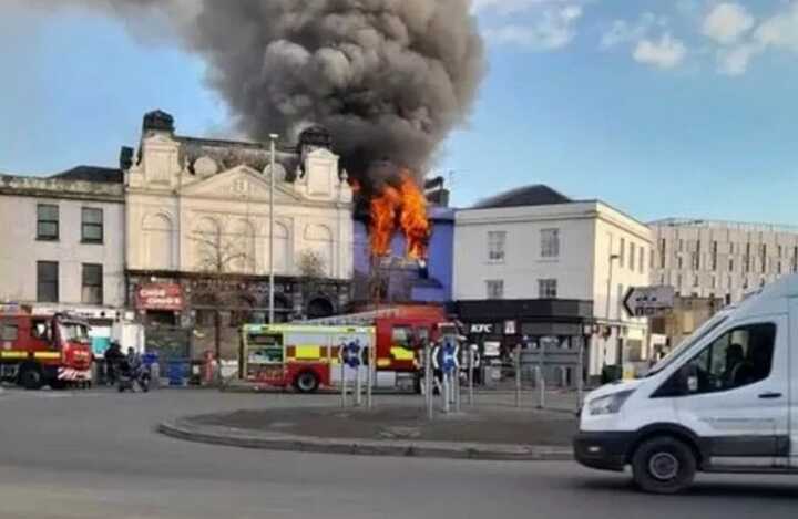 Large fire forces Plymouth city centre into lockdown as crews battle blaze